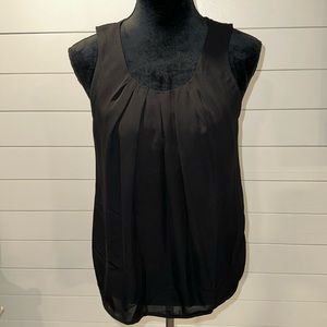 Women’s ELLE black sleeveless blouse. SIZE s